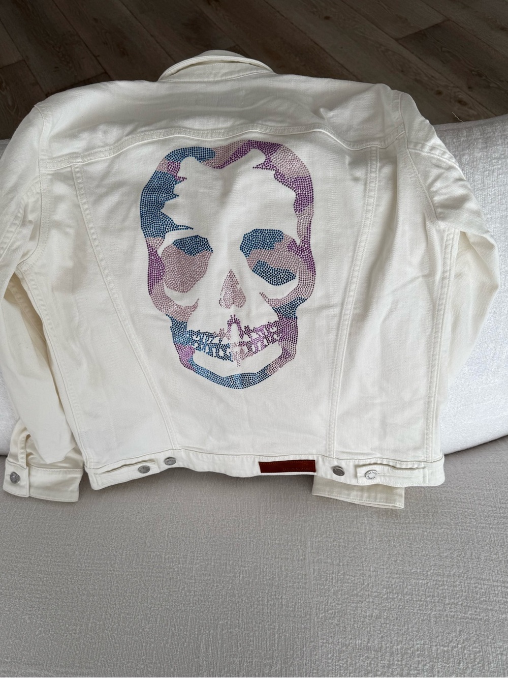 ZADIG&VOLTAIRE White Denim Jacket with Pastel Skull Graphic - Picture 6 of 12